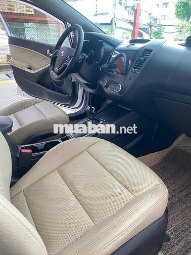 Kia Cerato 2017 Signature 1.6 AT - 67000 km