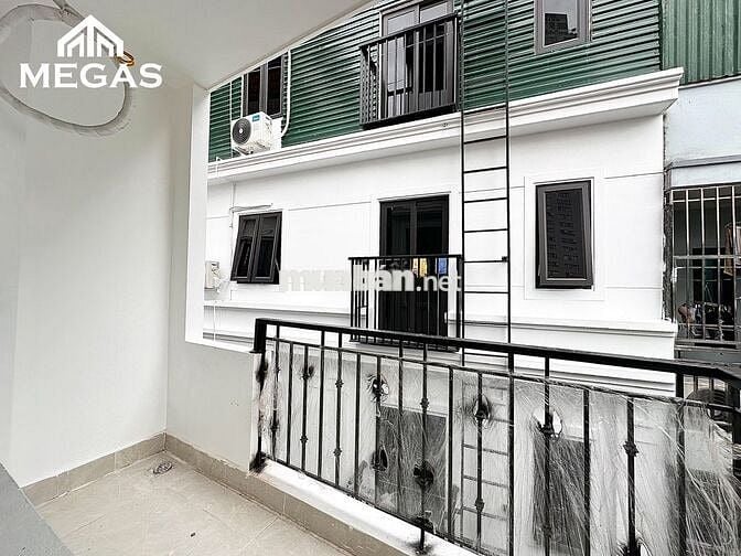 CHO THUÊ 1 NGỦ 1 KHÁCH ĐẦY ĐỦ NỘI THẤT MỚI TINH TRUNG KÍNH -VINCOM TDH