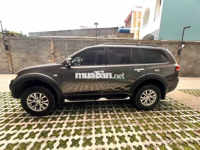 Pajero Sport 2014 máy dầu, số sàn, xe đẹp