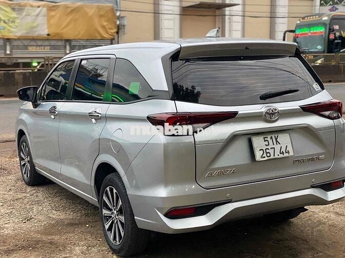 Toyota Avanza Premio 2022 MT - 90000 km