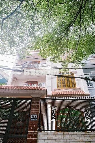 PHÒNG TRỌ đường PHỔ QUANG, gần SÂN BAY - công viên GIA ĐỊNH