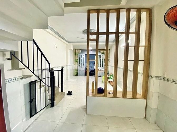 NHÀ LIỀN KỀ VỚI BIG C NGAY TRƯỜNG CHINH, Q. TÂN PHÚ - 41m²
