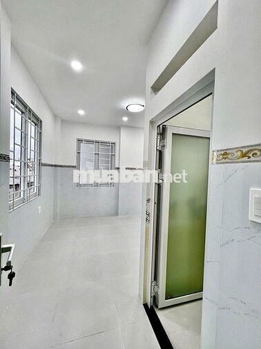 Cho thuê nhà100/24G Trần Hưng Đạo P.Phạm Ngũ Lão Q1 4,5x18m 4T 5P 18tr