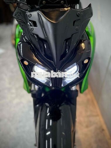 Suzuki Gsx150s up body kiss