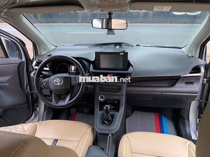 Toyota Avanza Premio 2022 MT - 90000 km