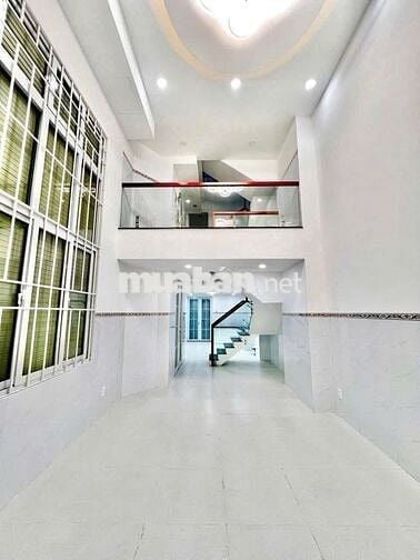 Cho thuê nhà100/24G Trần Hưng Đạo P.Phạm Ngũ Lão Q1 4,5x18m 4T 5P 18tr