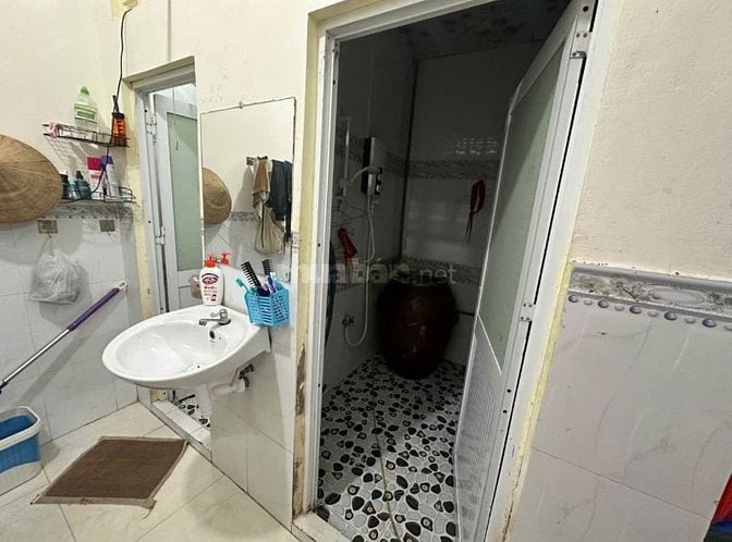 Cần Bán nhanh Căn nhà ngay Lý Thường Kiệt 935triệu Sổ hồng Riêng 