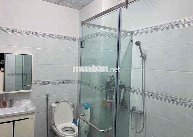 Cho thuê nhà100/24G Trần Hưng Đạo P.Phạm Ngũ Lão Q1 4,5x18m 4T 5P 18tr