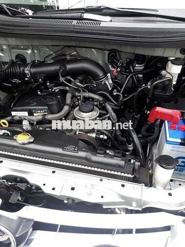 gia đình cần bán một xe toyota innova V đời 2009