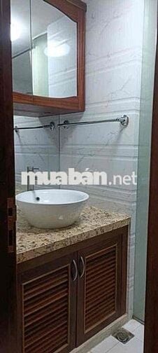 Bán căn hộ chung cư T2 CT18,DT 97m,3 PN,hơn 5 tỷ.