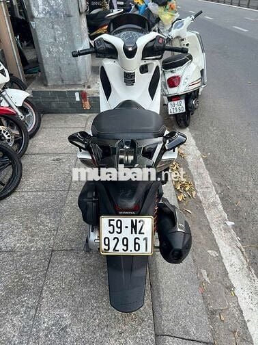 Honda SH 150i 2018 mới 90% Bstp chính chủ