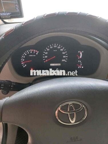 gia đình cần bán một xe toyota innova V đời 2009
