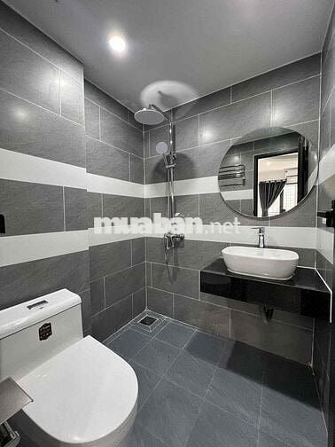 CCMN PHỐ KIM MÃ. THANG MÁY. BAN CÔNG THOÁNG.