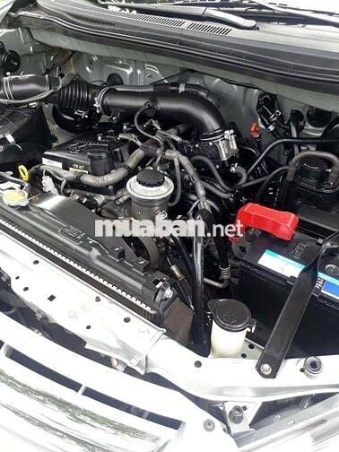 gia đình cần bán một xe toyota innova V đời 2009