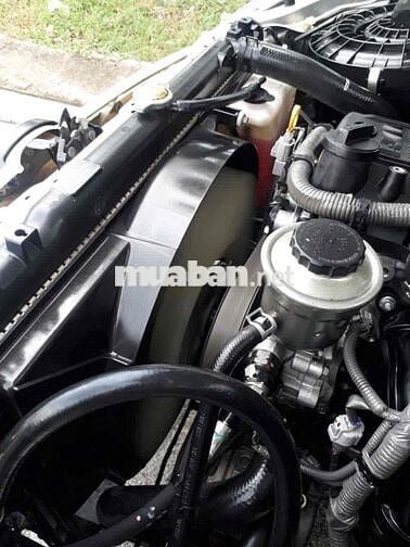 gia đình cần bán một xe toyota innova V đời 2009
