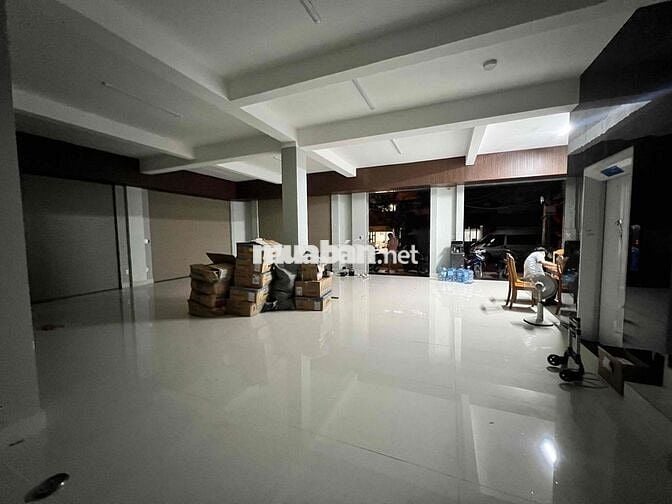 Cho thuê Mặt Bằng góc 2 MTKD 53/42 Vườn Lài - 16x16m trống suôt