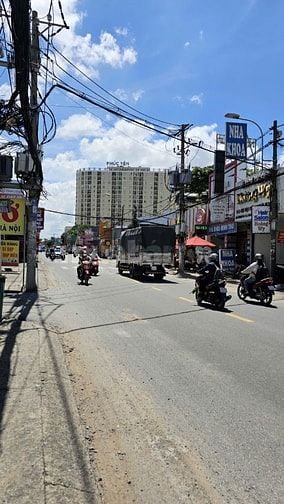 Cho thuê nhà mặt tiền Phan Huy Ích Tân Bình 4x35 4 tầng có sân để xe
