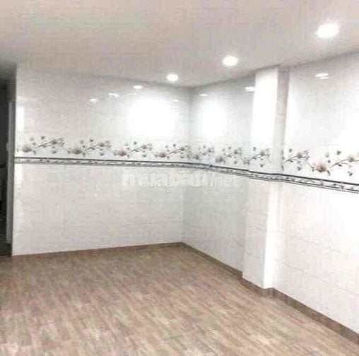 NHÀ THUÊ 3 LẦU 3PN NGAN 4,5M LÊ VĂN SỸ Q.3