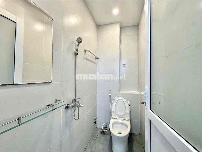 PHÒNG TÁCH BẾP MỚI XÂY FULL NỘI THẤT CÁCH ĐH VĂN LANG 200m GÒ VẤP