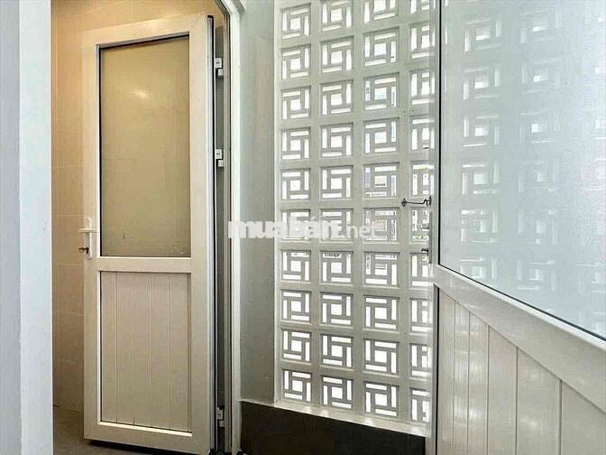 PHÒNG TÁCH BẾP MỚI XÂY FULL NỘI THẤT CÁCH ĐH VĂN LANG 200m GÒ VẤP