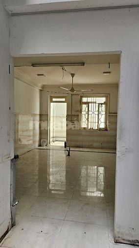 Cho thuê nhà mặt tiền Phan Huy Ích Tân Bình 4x35 4 tầng có sân để xe