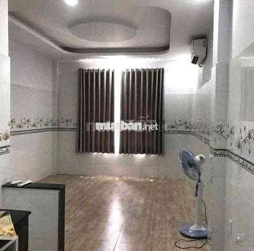 NHÀ THUÊ 3 LẦU 3PN NGAN 4,5M LÊ VĂN SỸ Q.3
