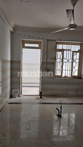 Cho thuê nhà mặt tiền Phan Huy Ích Tân Bình 4x35 4 tầng có sân để xe