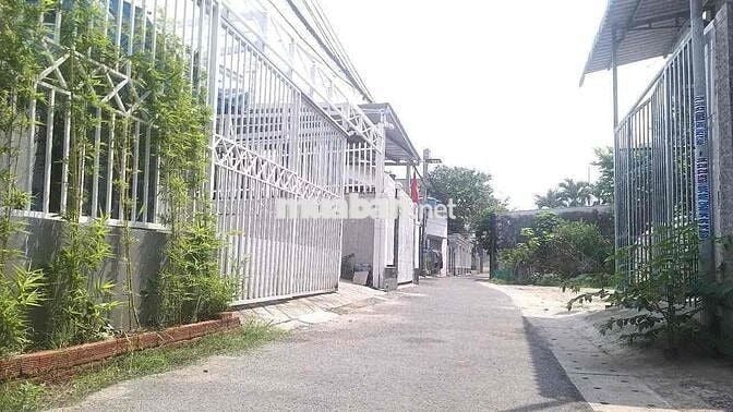 Chủ giảm 500tr bán nhanh dãy trọ sau Đh Bình Dương. 290m2. Đường nhựa.