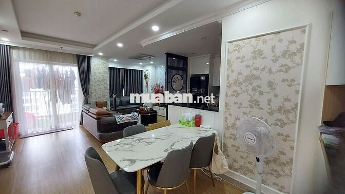 Căn hộ the View - 62m2 - full nội thất cao cấp giá chỉ 2 tỷ 2