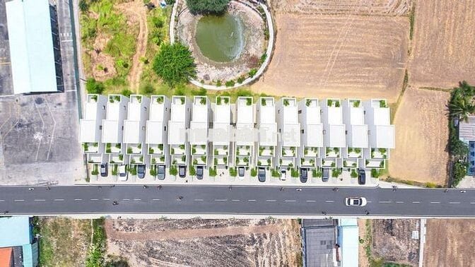Bán gấp lô đất trung tâm thị trấn Bến Lức Long An giá siêu tốt