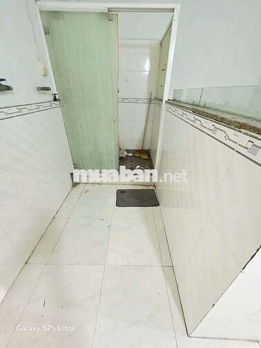 Nhà nguyên căn dt 4❌9 trệt 1 lầu đúc 1pn2wc hẻm tải thông đường số 8