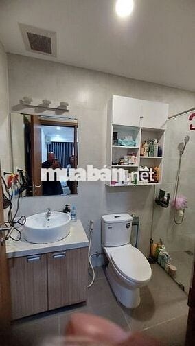 Căn hộ the View - 62m2 - full nội thất cao cấp giá chỉ 2 tỷ 2