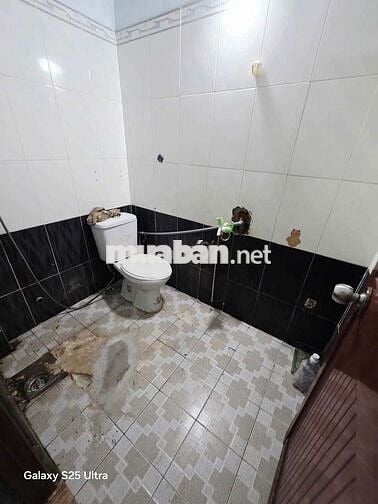 Nhà nguyên căn dt 4❌9 trệt 1 lầu đúc 1pn2wc hẻm tải thông đường số 8