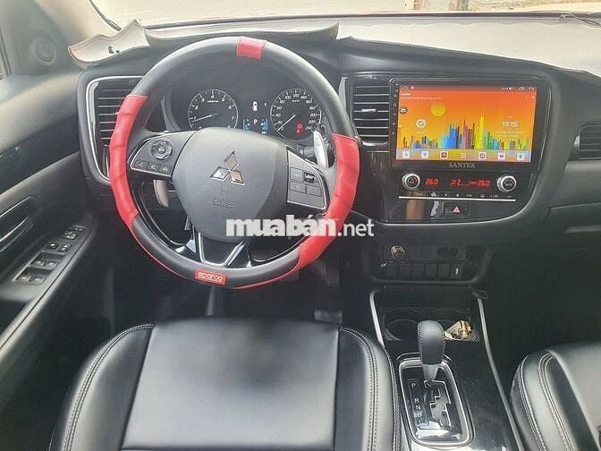 Mitsubishi Outlander 2.0 CVT 2022 - 10677 km