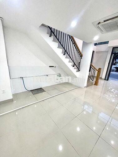 CHO THUÊ MẶT BẰNG 70M2 KHU BÀN CỜ PHƯỚC LONG GIÁ 14 TRIỆU/THÁNG