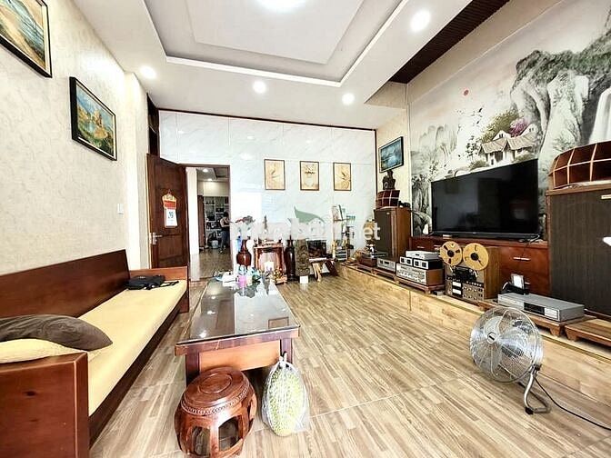CHO THUÊ BIỆT THỰ LÔ GÓC KHU HÀ QUANG 2 GIÁ 32 TRIỆU/THÁNG