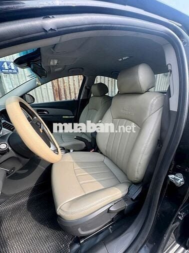 Cần tiền bán gấp xe gia đình sử dụng