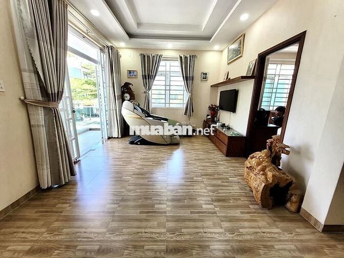 CHO THUÊ BIỆT THỰ LÔ GÓC KHU HÀ QUANG 2 GIÁ 32 TRIỆU/THÁNG