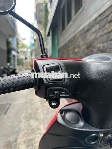Nhà Dữ Không Đi Cần bán Xe Zip 100 đky 2017