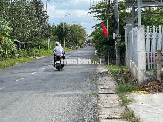 Lô đất ngộp 302m2 ngay trung tâm Gò Dầu 890 triệu thương lượng