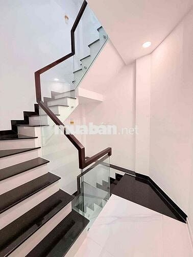 SIÊU PHẨM NHÀ ĐẸP FULL NỘI THẤT XỊN, MẶT TIỀN P2 TÂN BÌNH GẦN SÂN BAY,