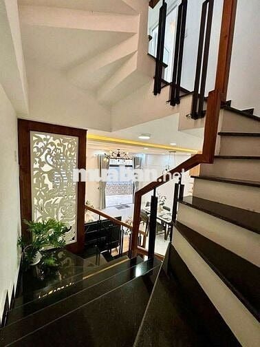 ✅ NHÀ 3 TẦNG 3 MÊ, K.HUỲNH NGỌC HUỆ, RA SÂN BAY 3KM, SAU LƯNG MT ✅