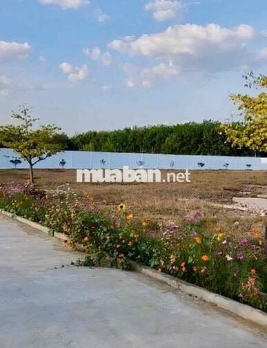 bán gấp 7200m2 2 mặt tiền ,tc1200, thích hợp làm kho xưởng , nhà vườn