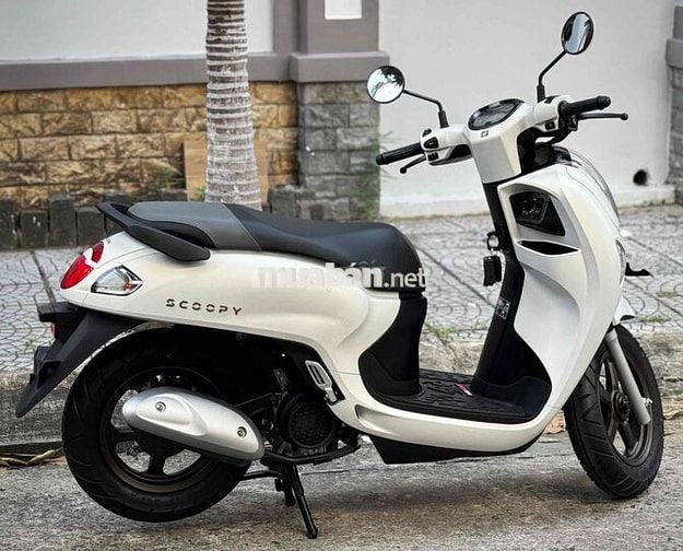 Scoopy T9/2025 mới 100% bao ra tên bấm số mới ❤️