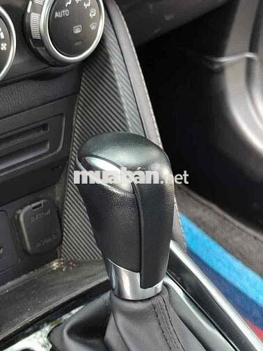 Mazda 2 2019 Premium Sedan - 78000 km