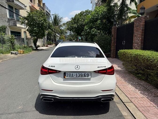 Mercedes Benz C300 AMG "siêu mới"