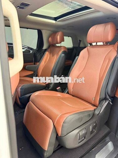 Kia Carnival 2023 Signature 2.2D - 72000 km