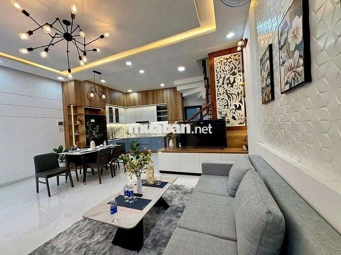 ✅ NHÀ 3 TẦNG 3 MÊ, K.HUỲNH NGỌC HUỆ, RA SÂN BAY 3KM, SAU LƯNG MT ✅