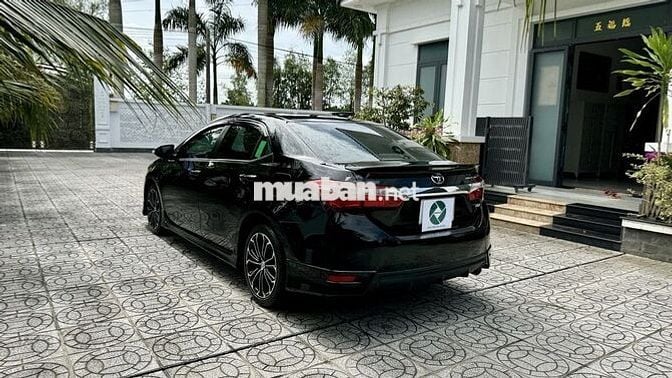 Toyota Corolla Altis 2016 2.0V - 128000 km