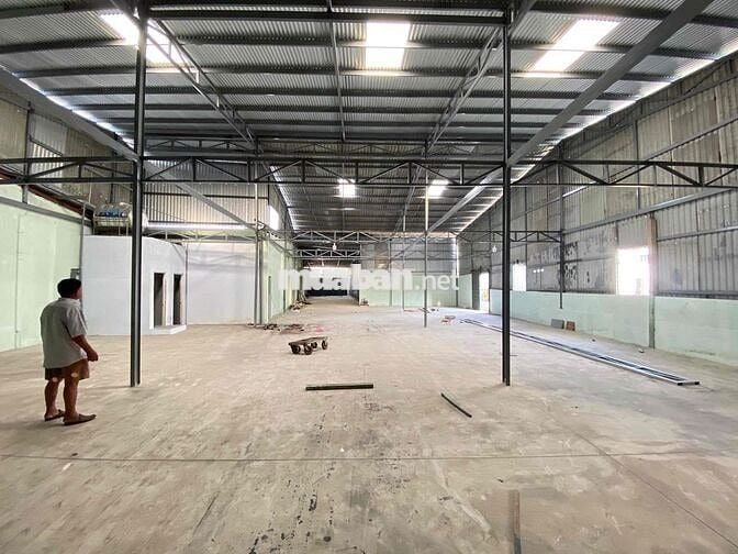 Cho thuê kho, xưởng 1000m2 giá thương lượng